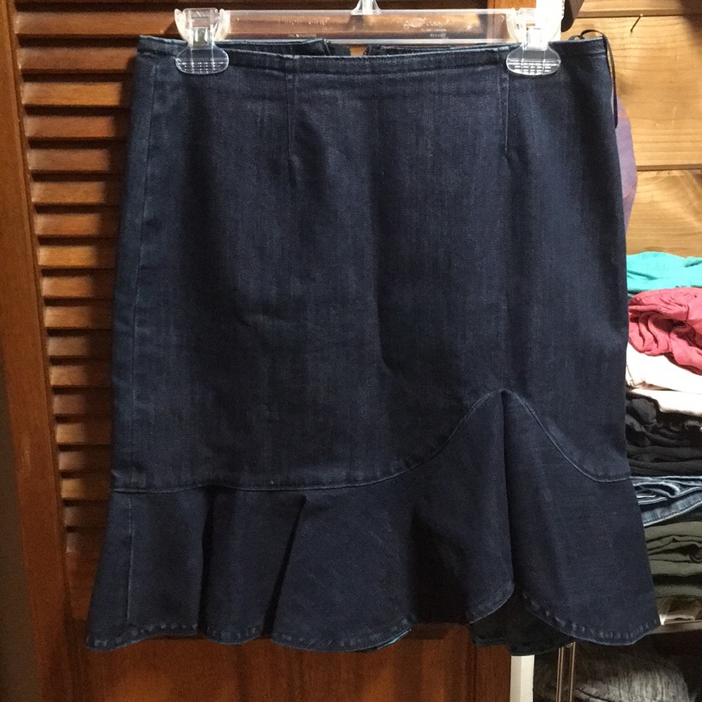 Jean material skirt